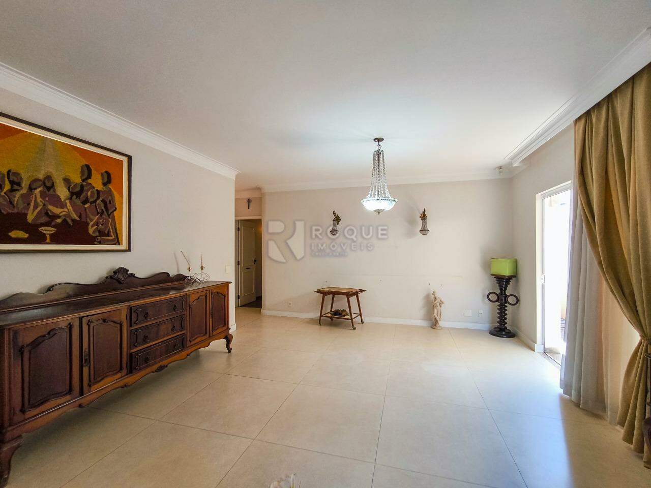 Casa Residencial à venda no bairro Centro: SALA DE JANTAR