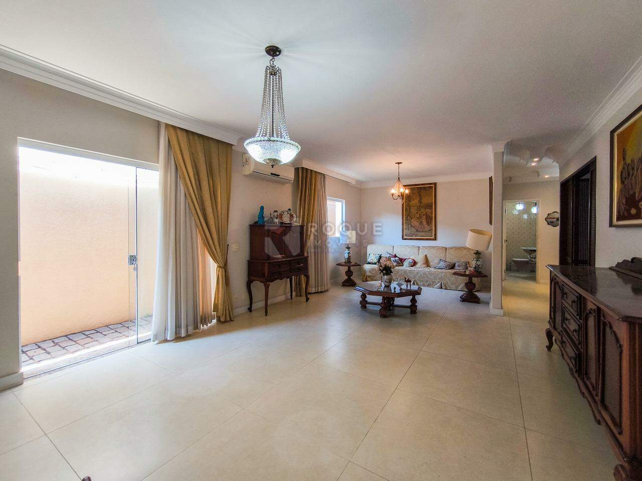 Casa Residencial à venda no bairro Centro: SALA DE ESTAR