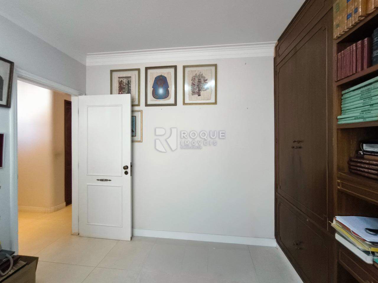 Casa Residencial à venda no bairro Centro: ESCRITÓRIO