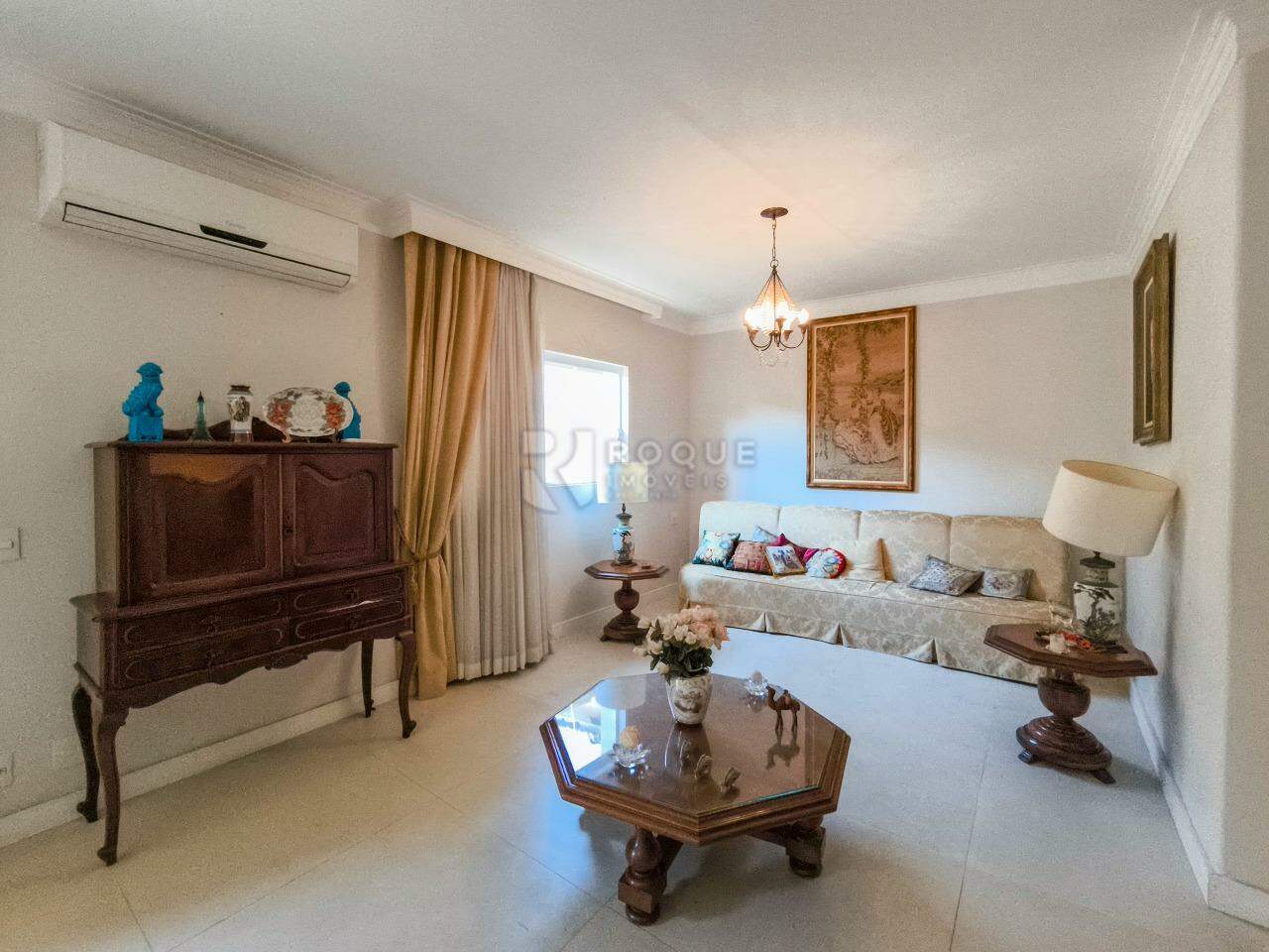 Casa Residencial à venda no bairro Centro: SALA DE ESTAR