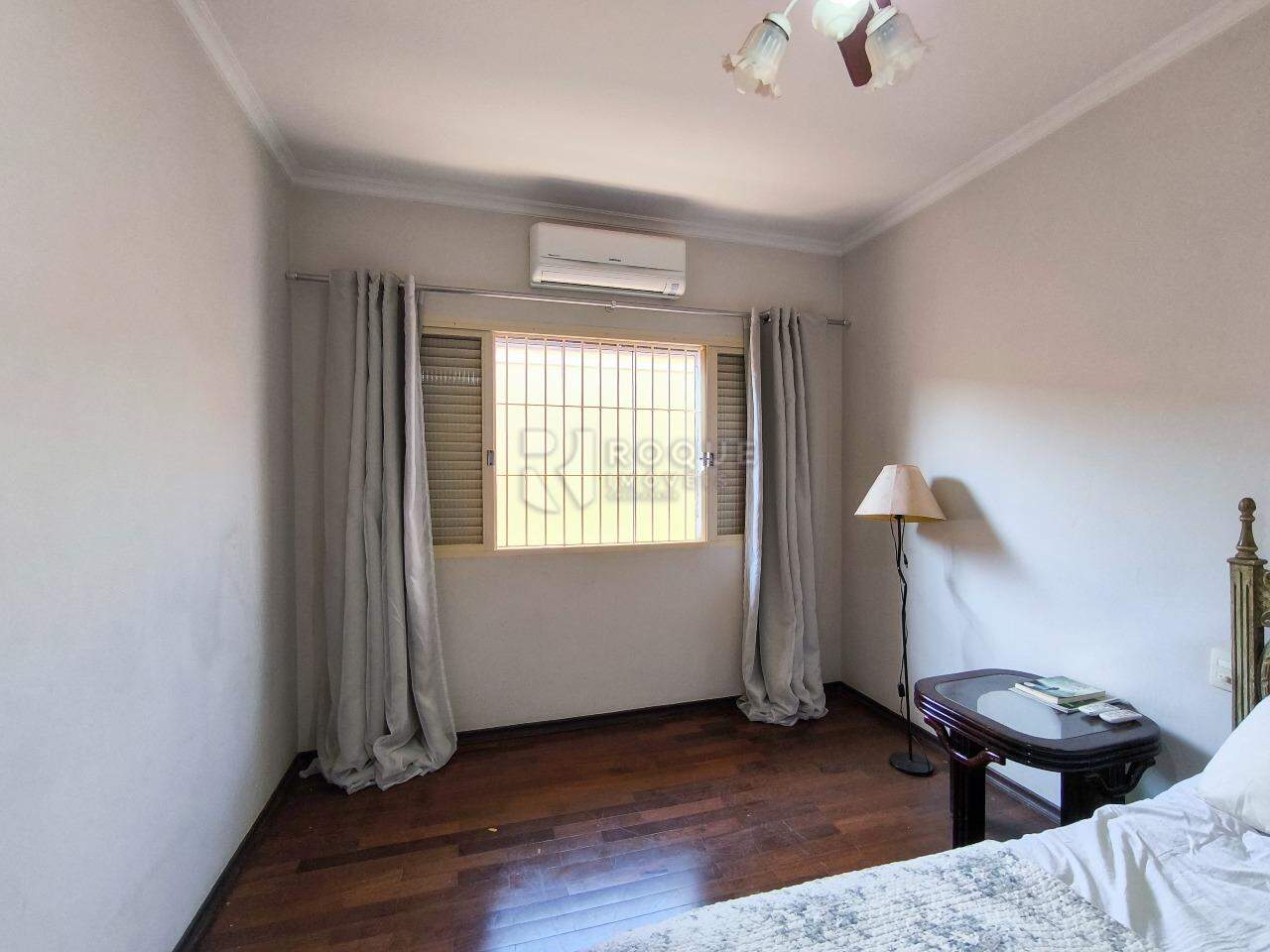 Casa Residencial à venda no bairro Centro: DORMITÓRIO 1