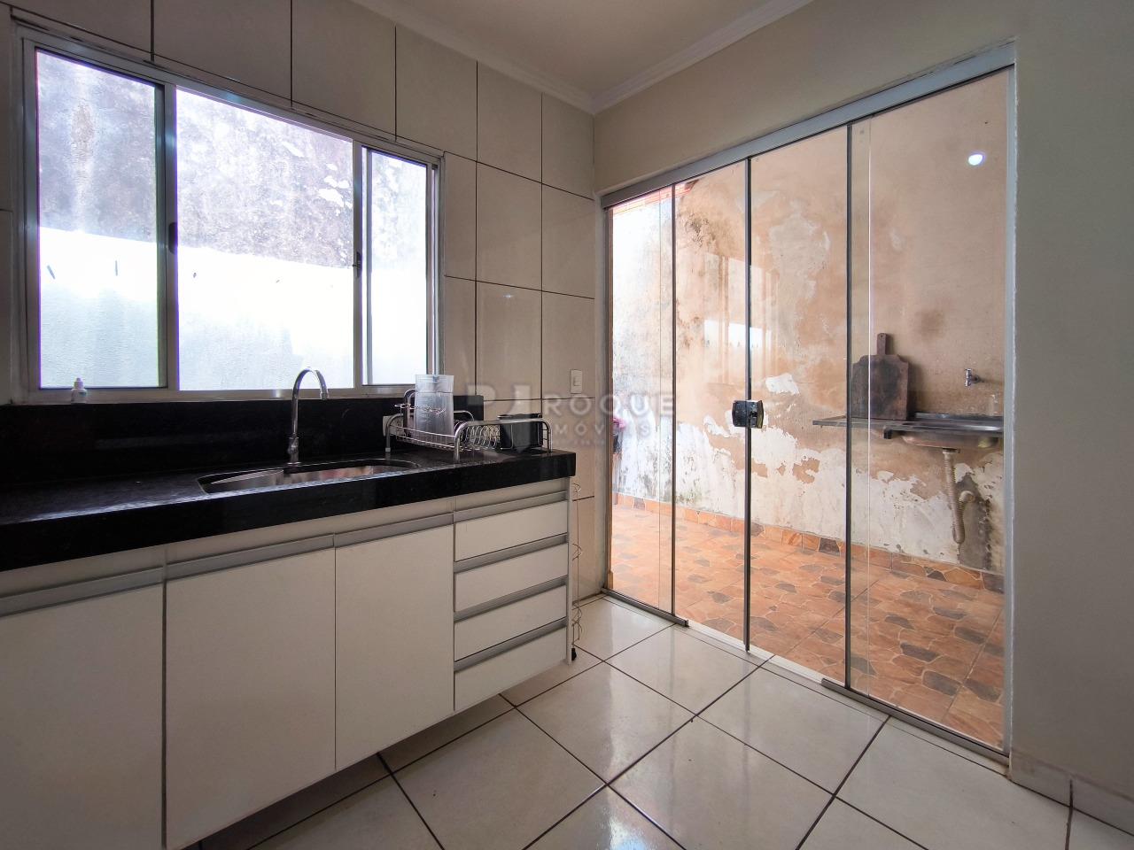 Casa em condomínio à venda no bairro Lagoa Nova: COZINHA