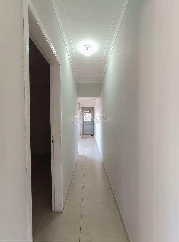Casa Residencial para aluguel no bairro Vila Queiroz: Hall 