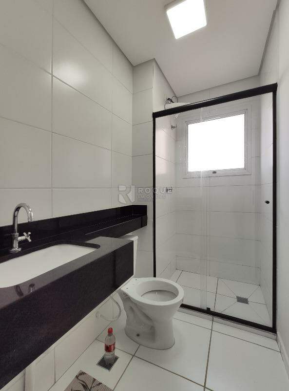 Apartamento para aluguel no bairro Jardim do Lago: WC social