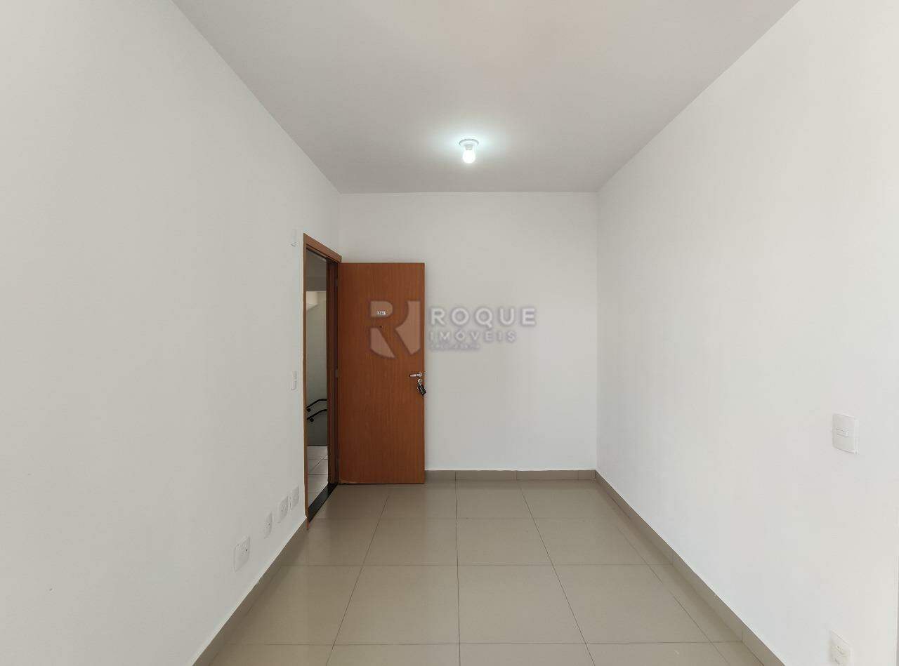 Apartamento para aluguel no bairro Jardim Campo Belo: Sala