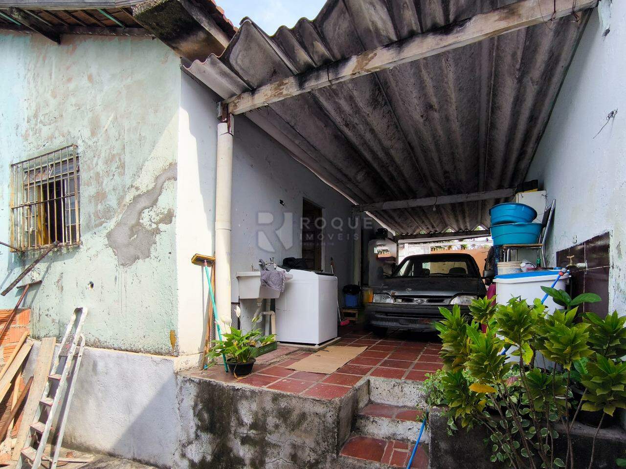 Casa Residencial à venda no bairro Jardim Presidente Dutra: FUNDOS CASA A