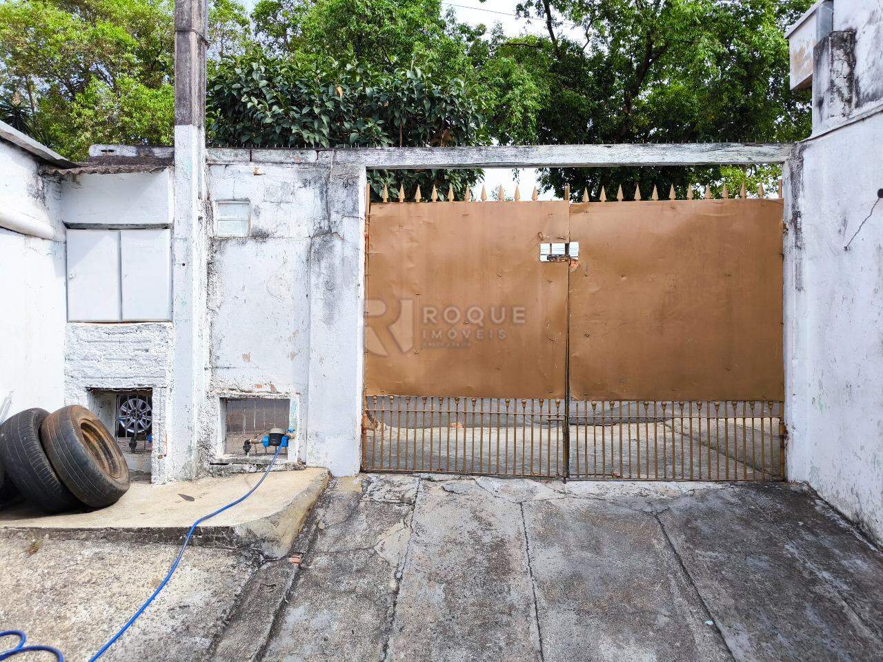 Casa Residencial à venda no bairro Jardim Presidente Dutra: ENTRADA CASA A