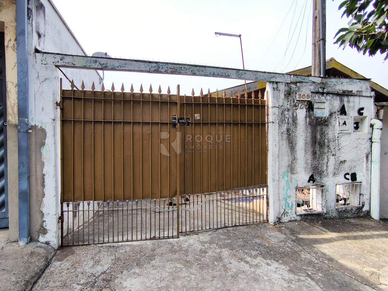 Casa Residencial à venda no bairro Jardim Presidente Dutra: FACHADA CASA A