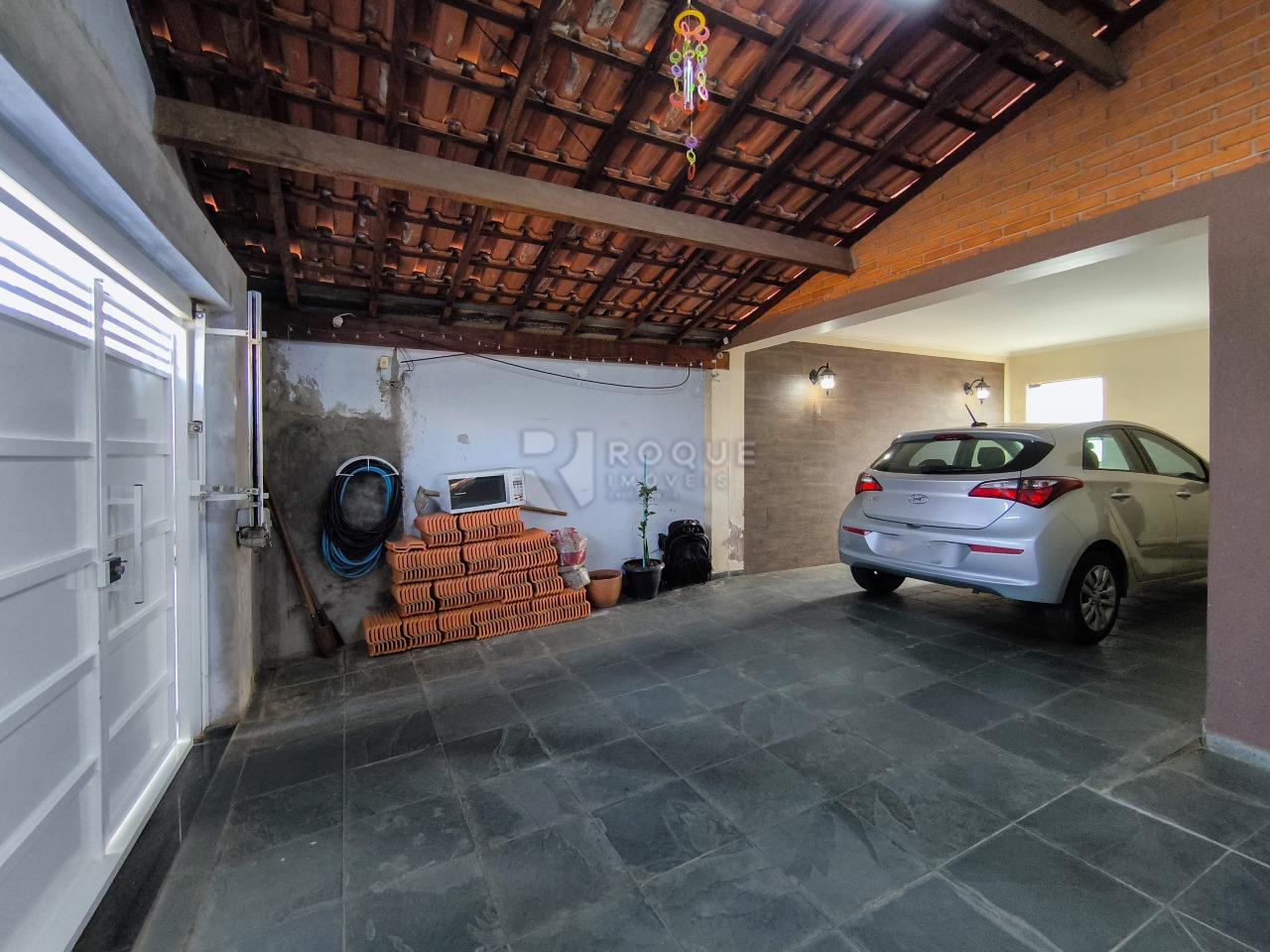 Casa Residencial à venda no bairro Jardim Caieira: GARAGEM