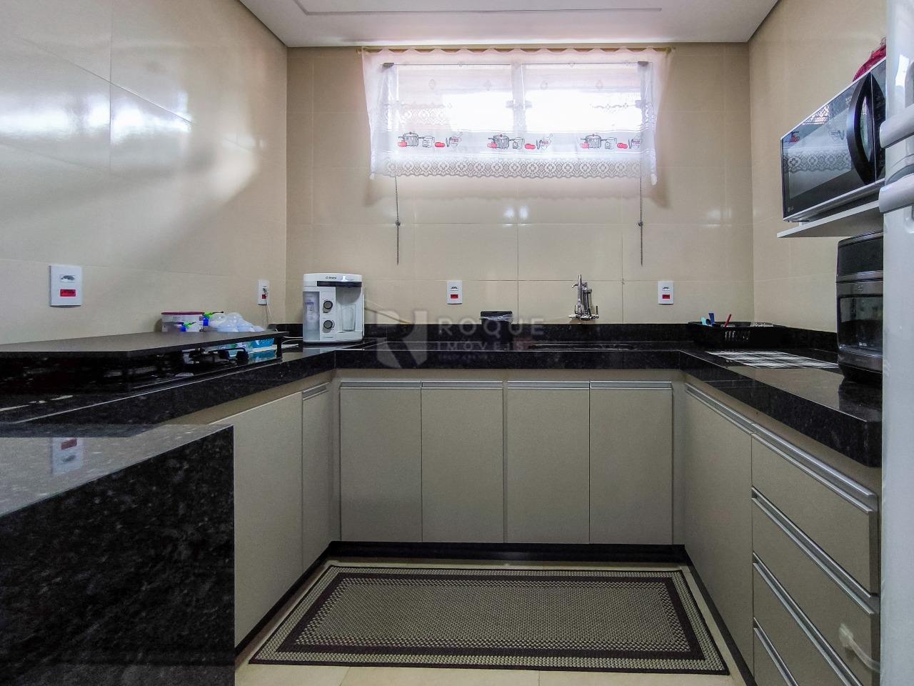 Casa Residencial à venda no bairro Jardim Caieira: COZINHA