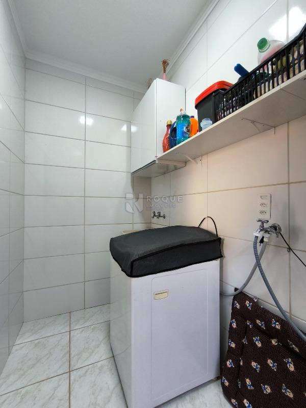 Casa Residencial à venda no bairro Jardim Caieira: LAVANDERIA