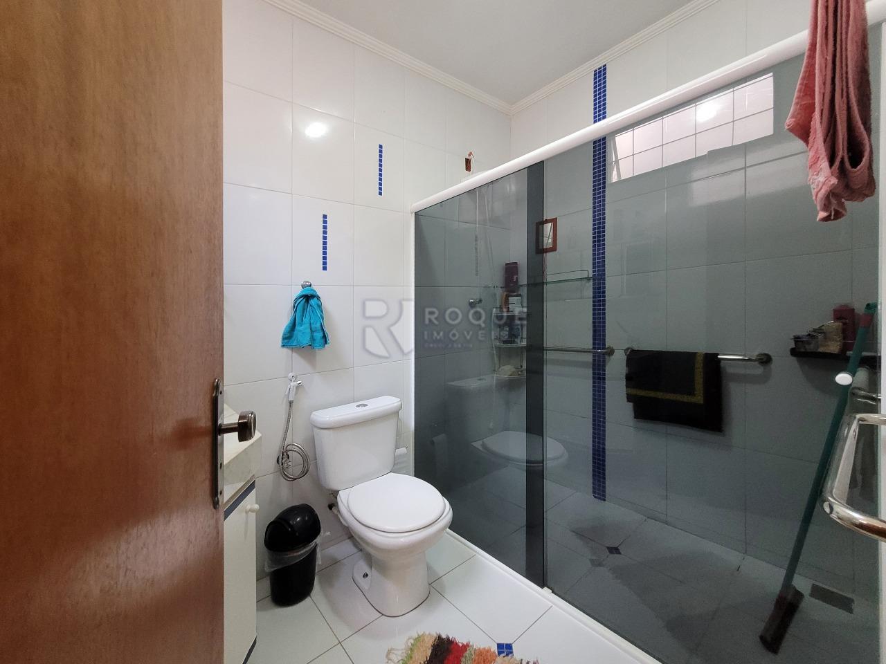 Casa Residencial à venda no bairro Jardim Santa Adélia: BANHEIRO SOCIAL