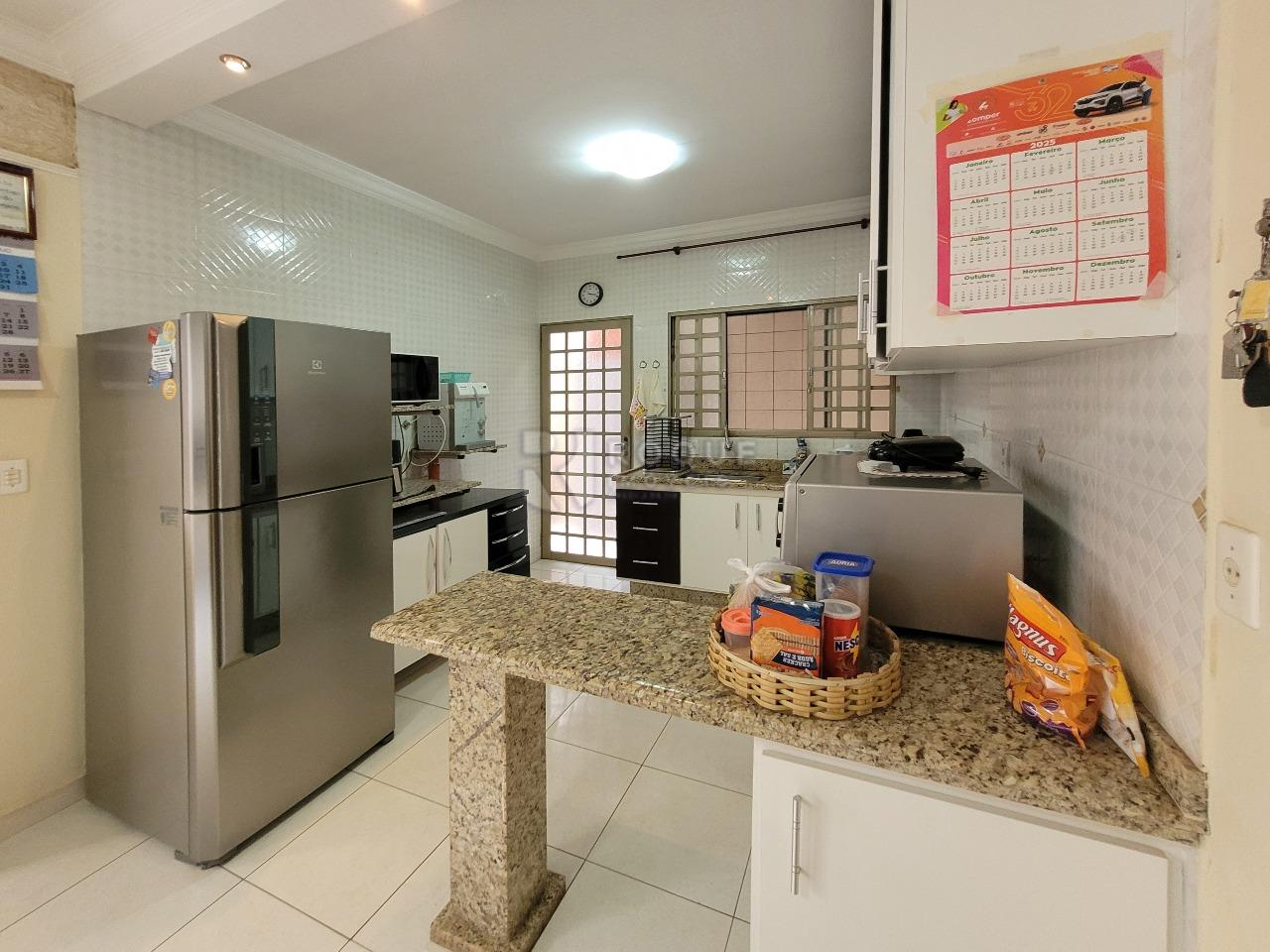 Casa Residencial à venda no bairro Jardim Santa Adélia: COZINHA