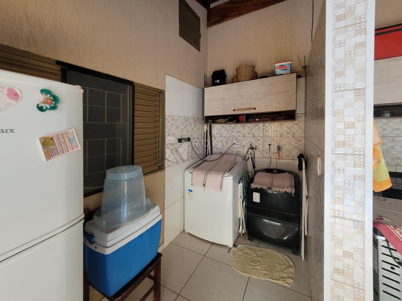 Casa Residencial à venda no bairro Jardim Santa Adélia: LAVANDERIA