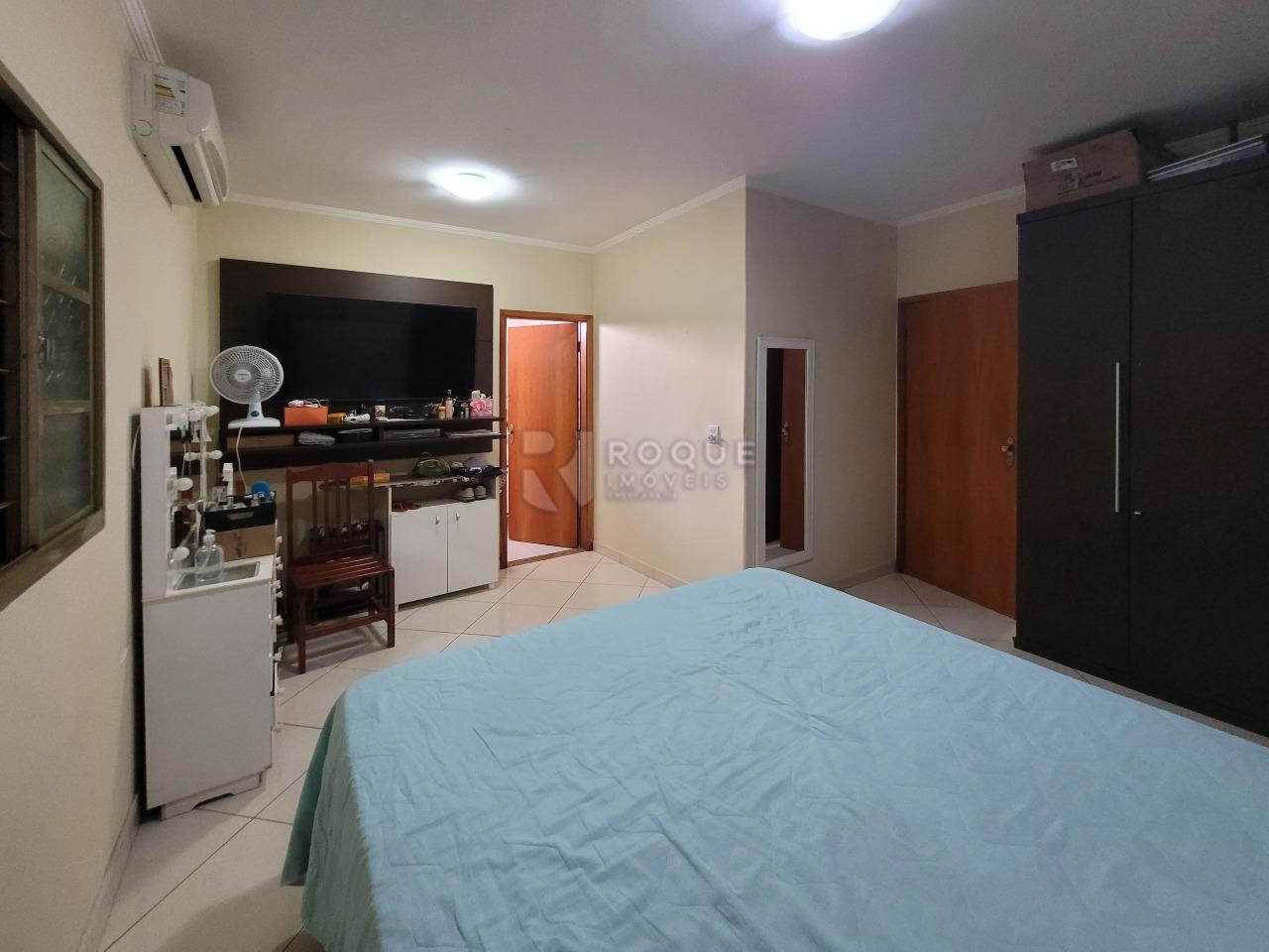 Casa Residencial à venda no bairro Jardim Santa Adélia: SUÍTE