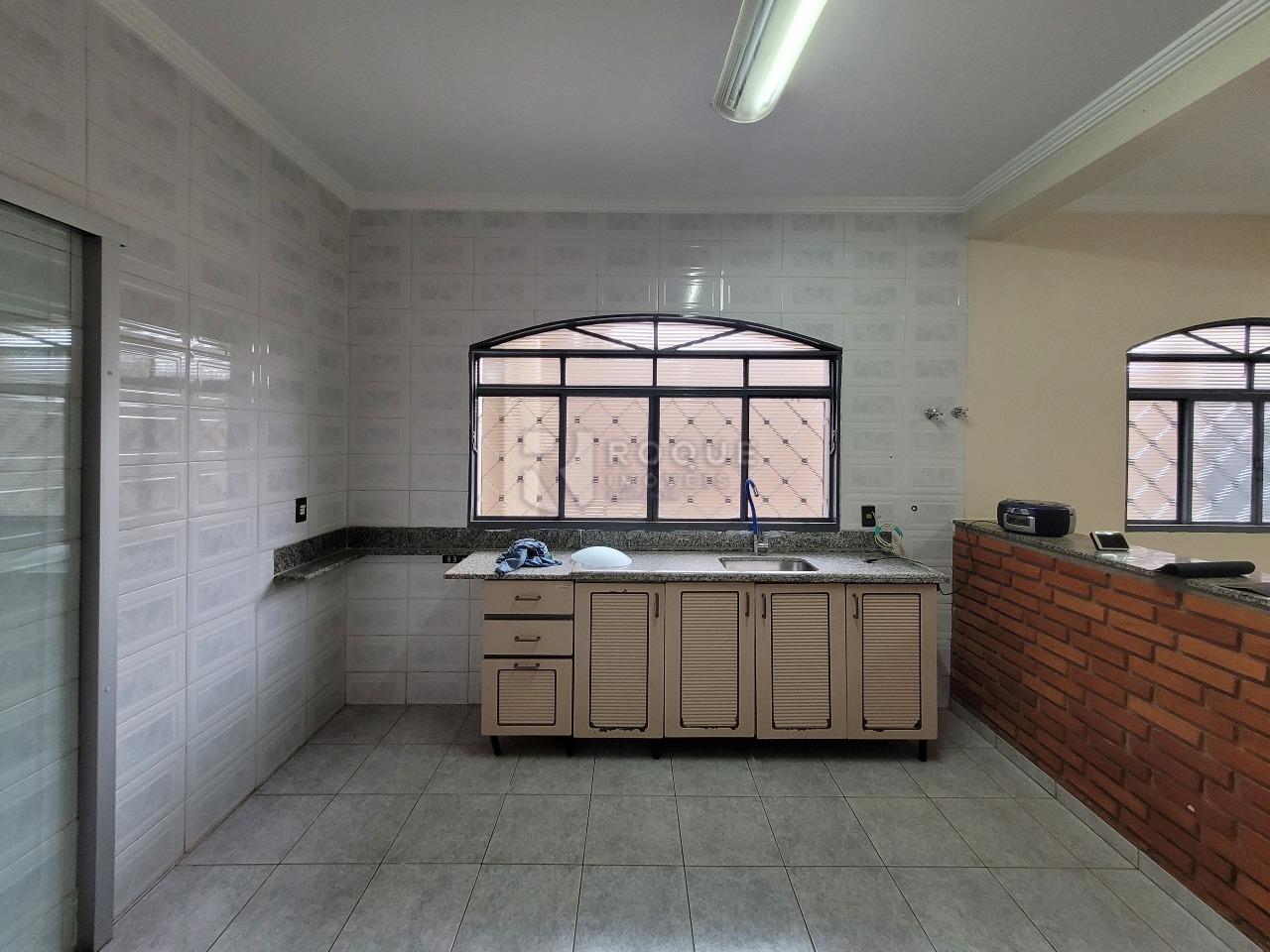 Casa Residencial à venda no bairro Jardim Gustavo Peccinini: COZINHA