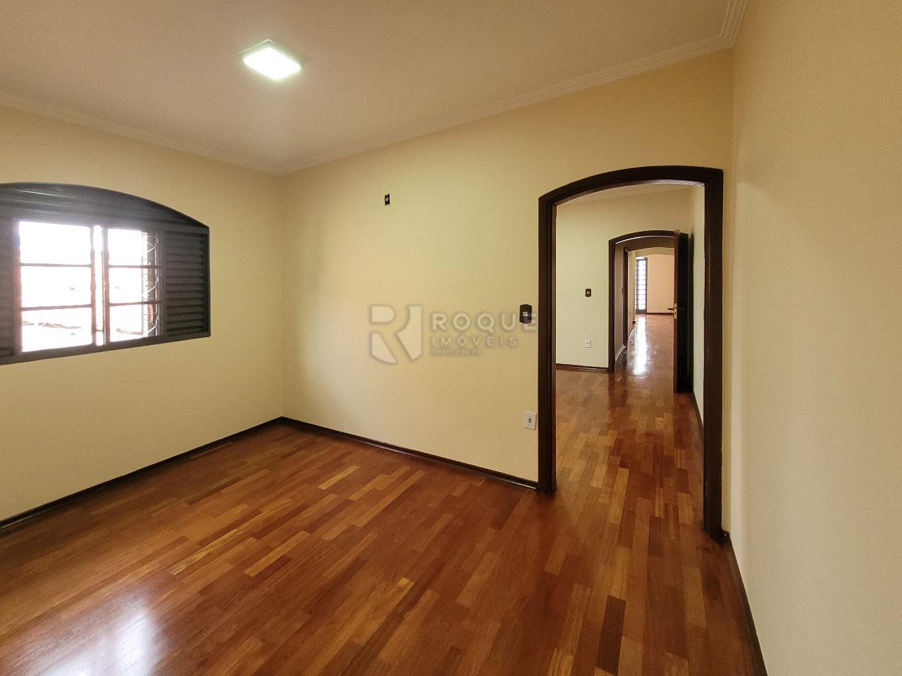 Casa Residencial à venda no bairro Jardim Gustavo Peccinini: DORMITÓRIO 3