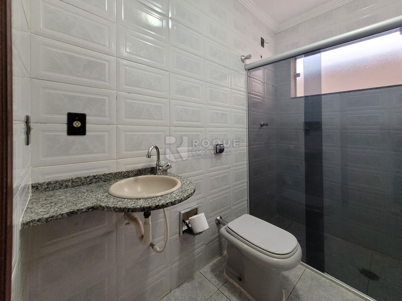 Casa Residencial à venda no bairro Jardim Gustavo Peccinini: BANHEIRO SOCIAL