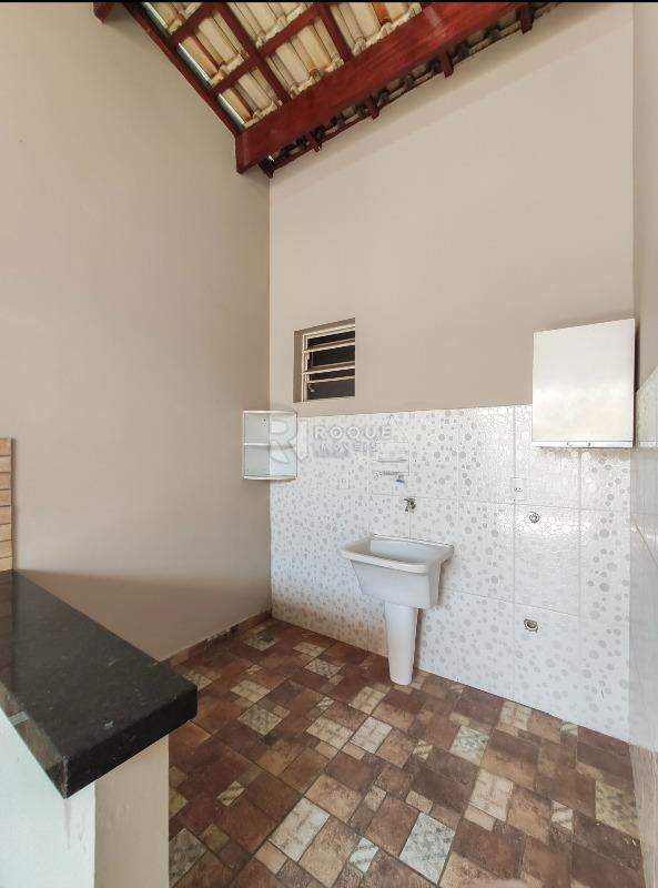 Casa Residencial à venda no bairro Residencial Recanto Verde: Área de serviço 