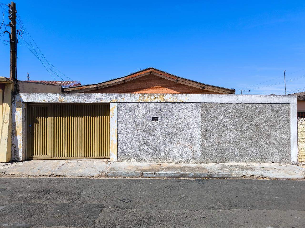 Casa Residencial para aluguel no bairro Jardim Vista Alegre: FACHADA