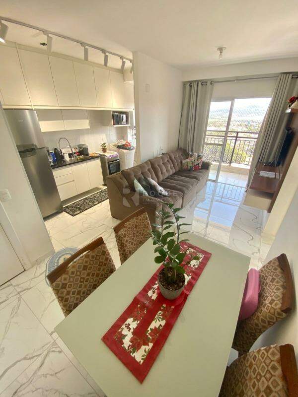 Apartamento à venda no bairro Chácara Boa Vista da Graminha: 