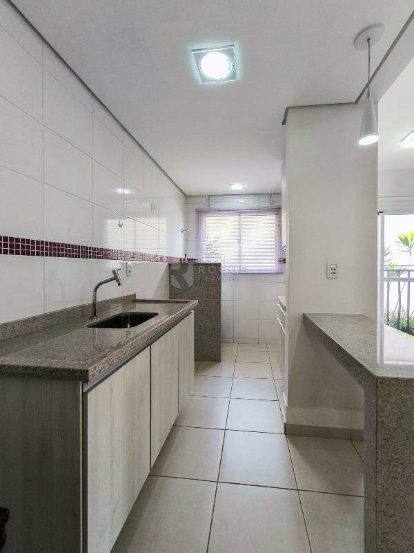 Salas/Conjuntos à venda no bairro Jardim Cidade Universitária I: COZINHA