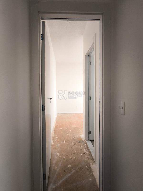 Apartamento à venda no bairro Jardim do Lago: SUÍTE