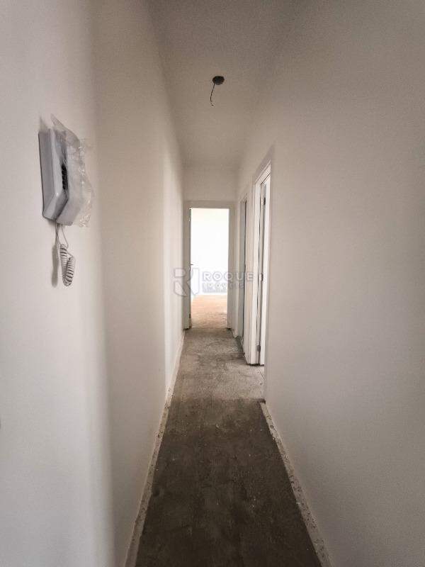Apartamento à venda no bairro Jardim do Lago: CORREDOR INTERNO