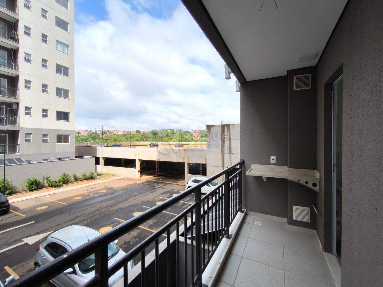 Apartamento à venda no bairro Jardim do Lago: VISTA PARCIAL