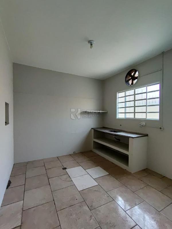 Salão para aluguel no bairro Jardim São Francisco: Cozinha