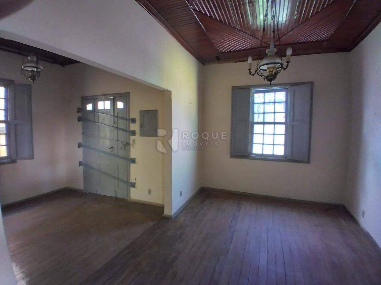 Casa Comercial à venda no bairro Centro: sala 3