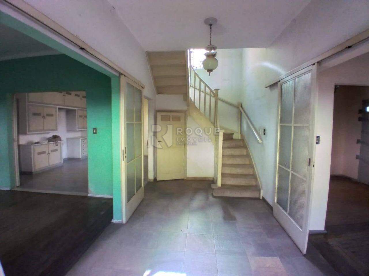Casa Comercial à venda no bairro Centro: hall