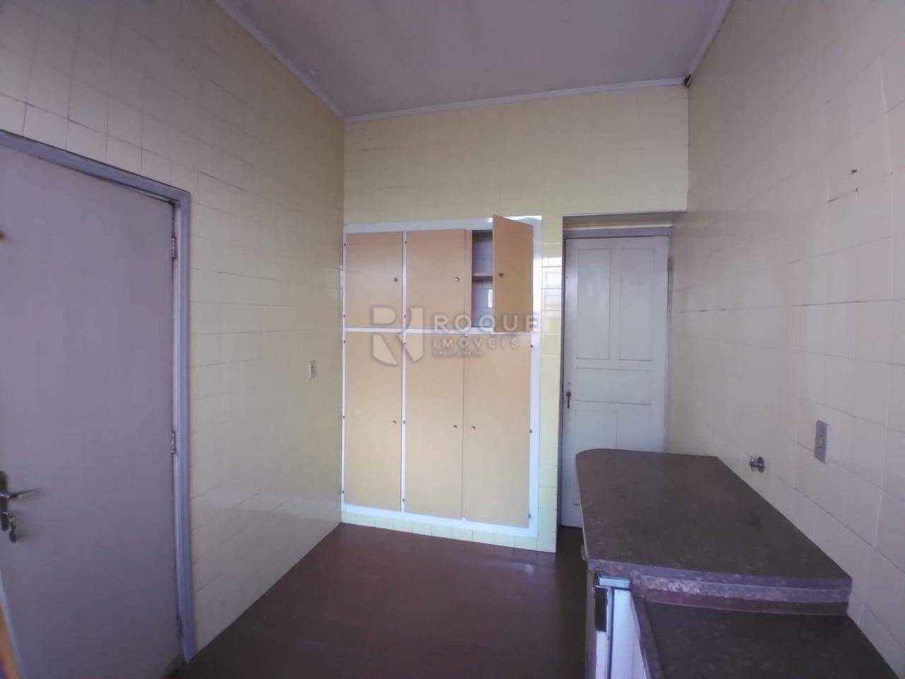 Casa Comercial à venda no bairro Centro: edicula