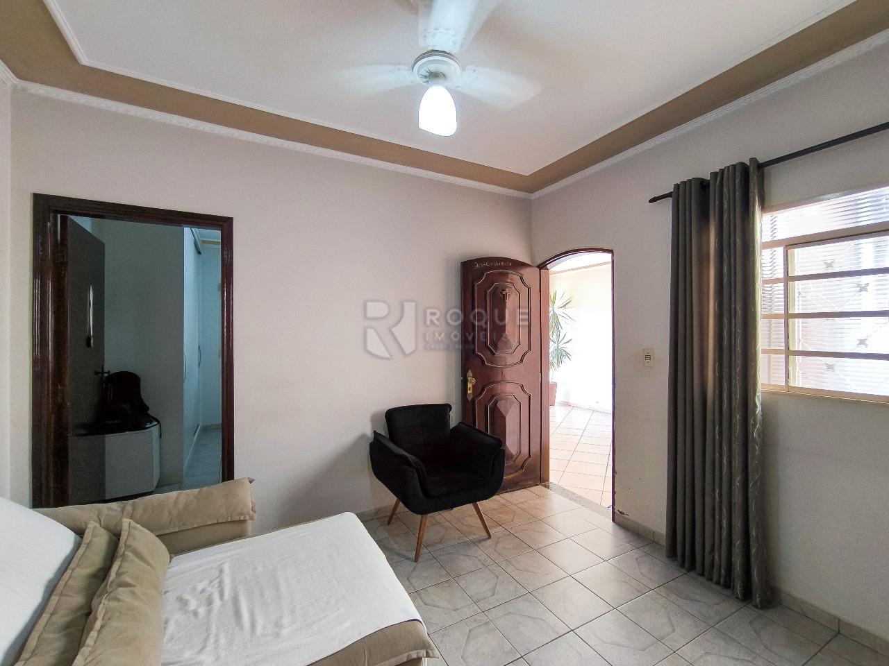 Casa Residencial à venda no bairro Jardim Gustavo Peccinini: SALA DE ESTAR