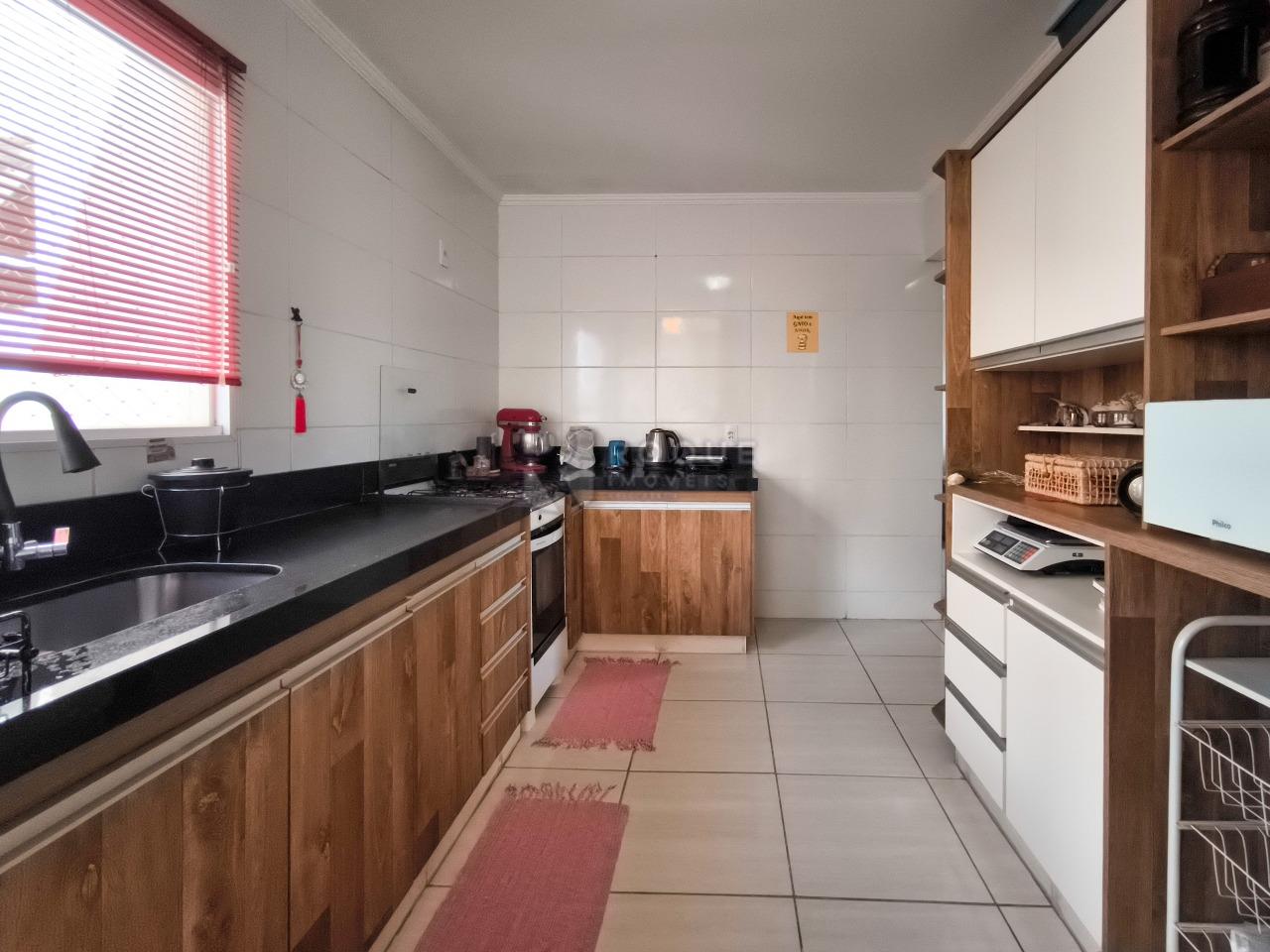 Apartamento à venda no bairro Jardim São Roque: COZINHA