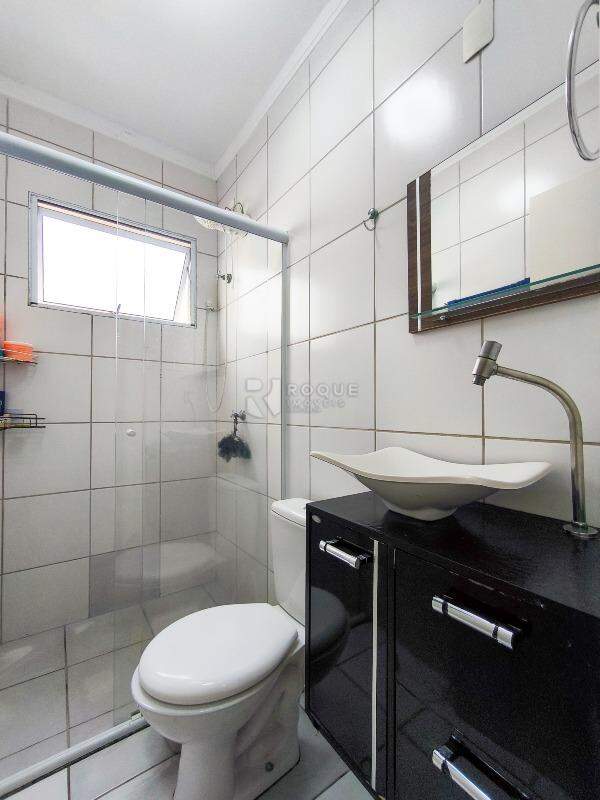 Apartamento à venda no bairro Condomínio Varandas I: BANHEIRO SOCIAL