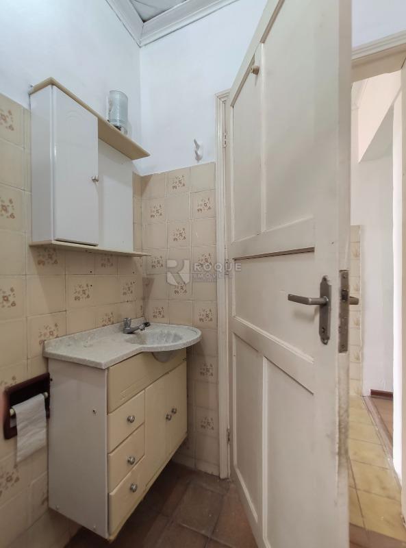 Casa Residencial para aluguel no bairro Vila Claudia: WC social 