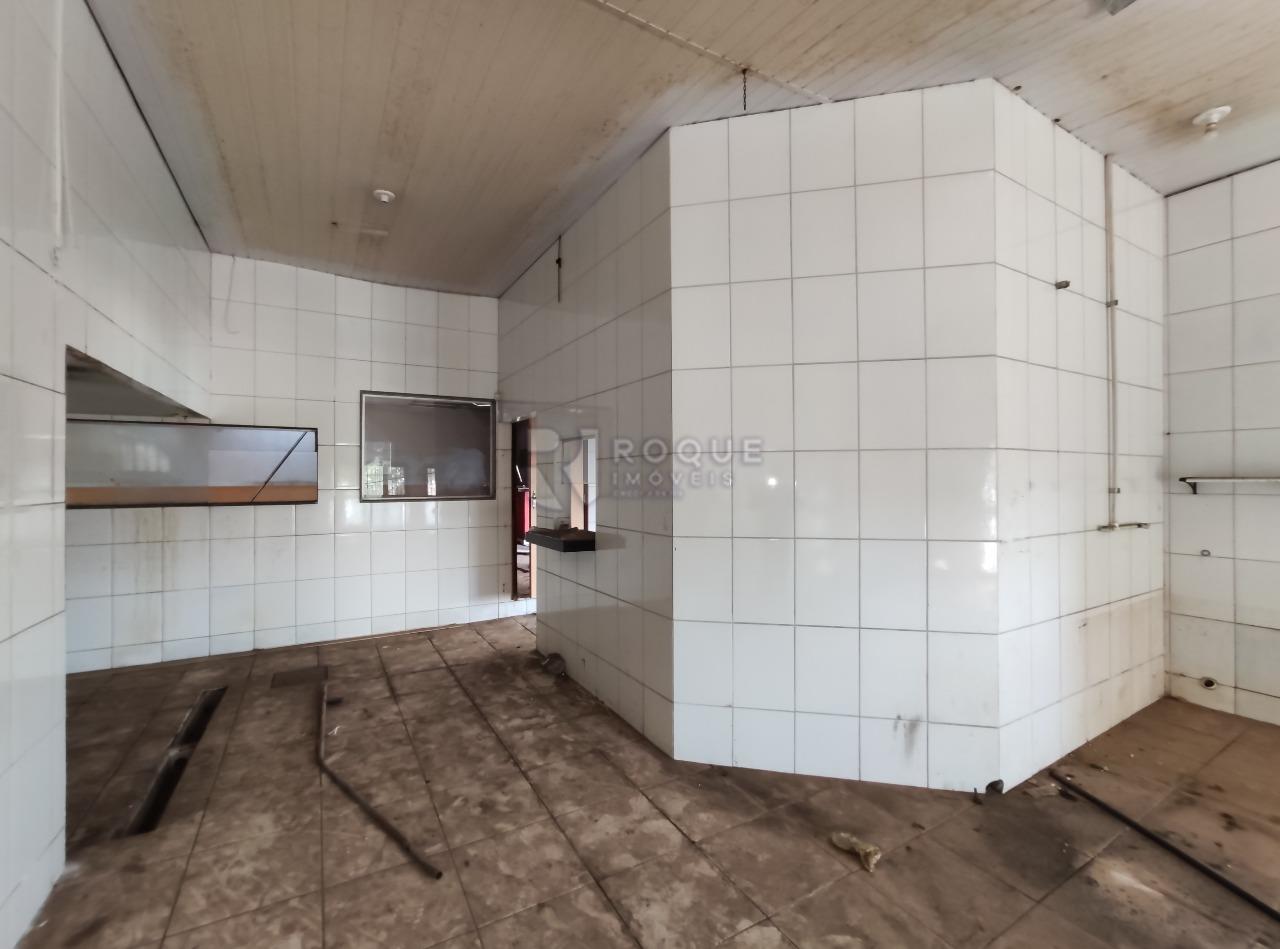 Barracão/Galpão à venda no bairro Centro: Sala