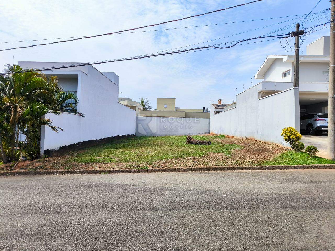 Terreno em condomínio à venda no bairro Residencial Jardim dos Ipês II: FRENTE