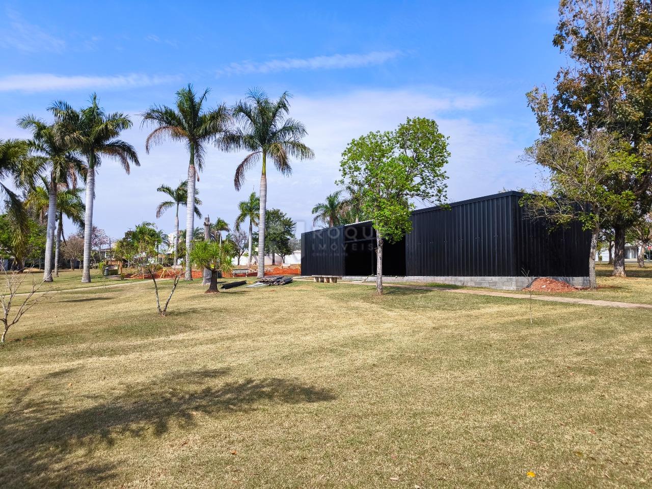 Terreno em condomínio à venda no bairro Residencial Jardim dos Ipês II: 