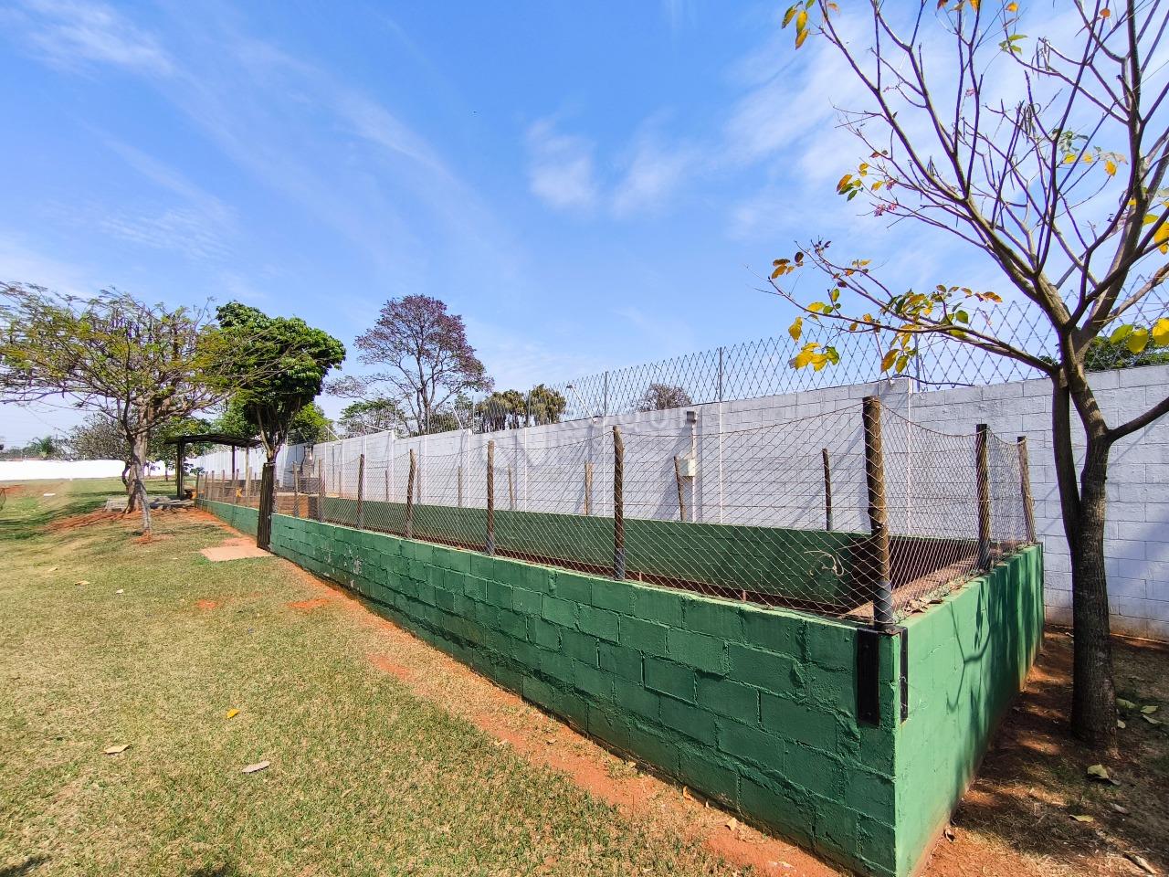 Terreno em condomínio à venda no bairro Residencial Jardim dos Ipês II: 