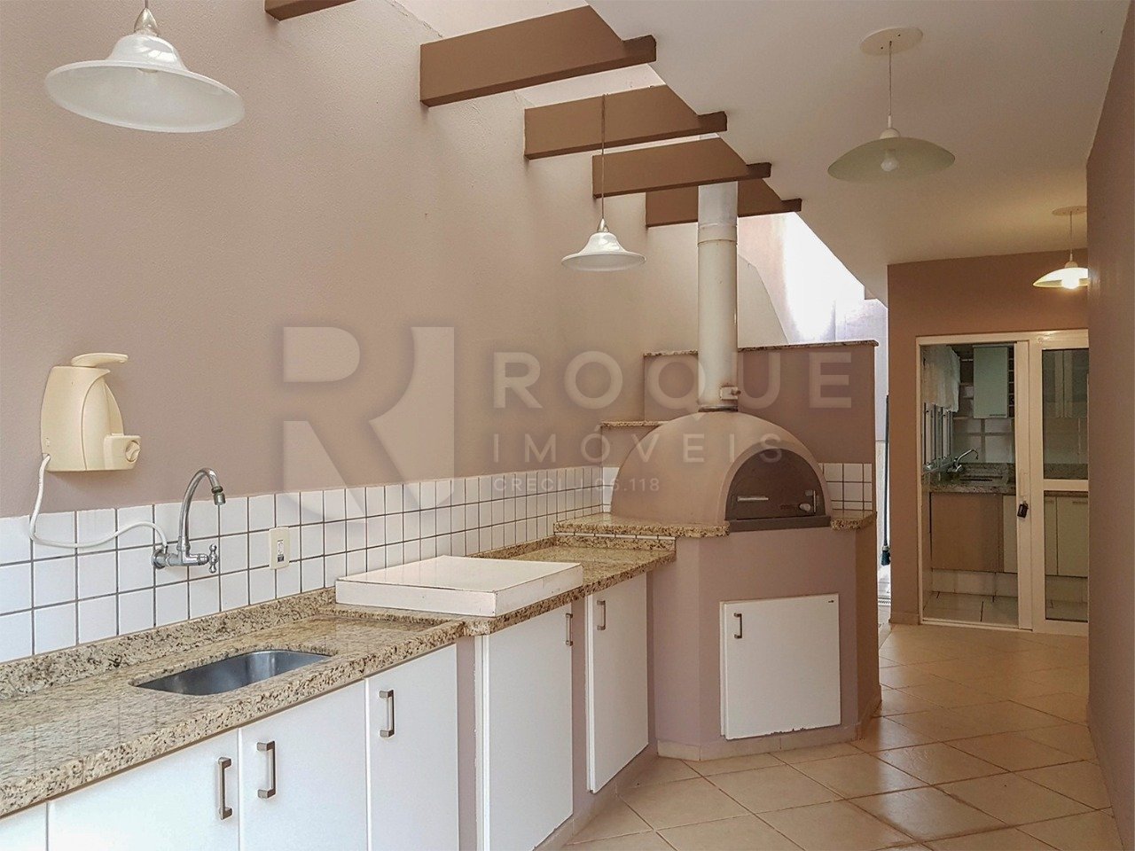 Casa em condomínio à venda no bairro Jardim Terras de Santa Elisa: 