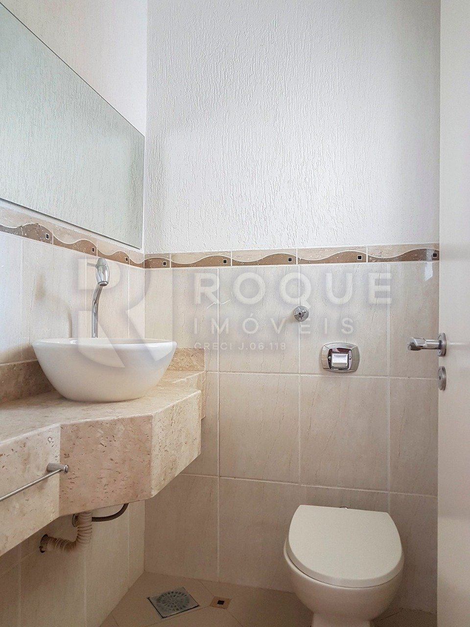 Casa em condomínio à venda no bairro Jardim Terras de Santa Elisa: 