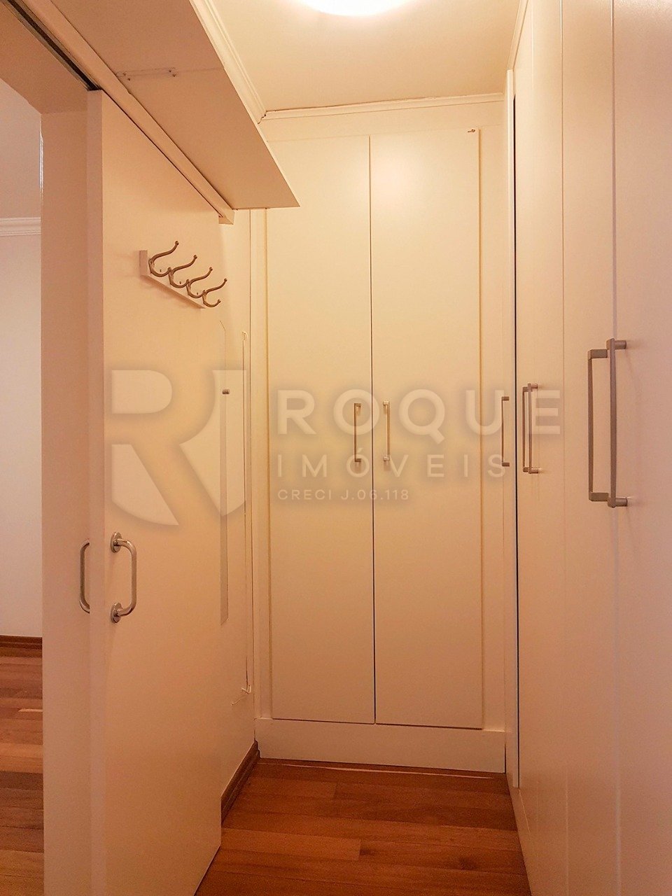 Casa em condomínio à venda no bairro Jardim Terras de Santa Elisa: 