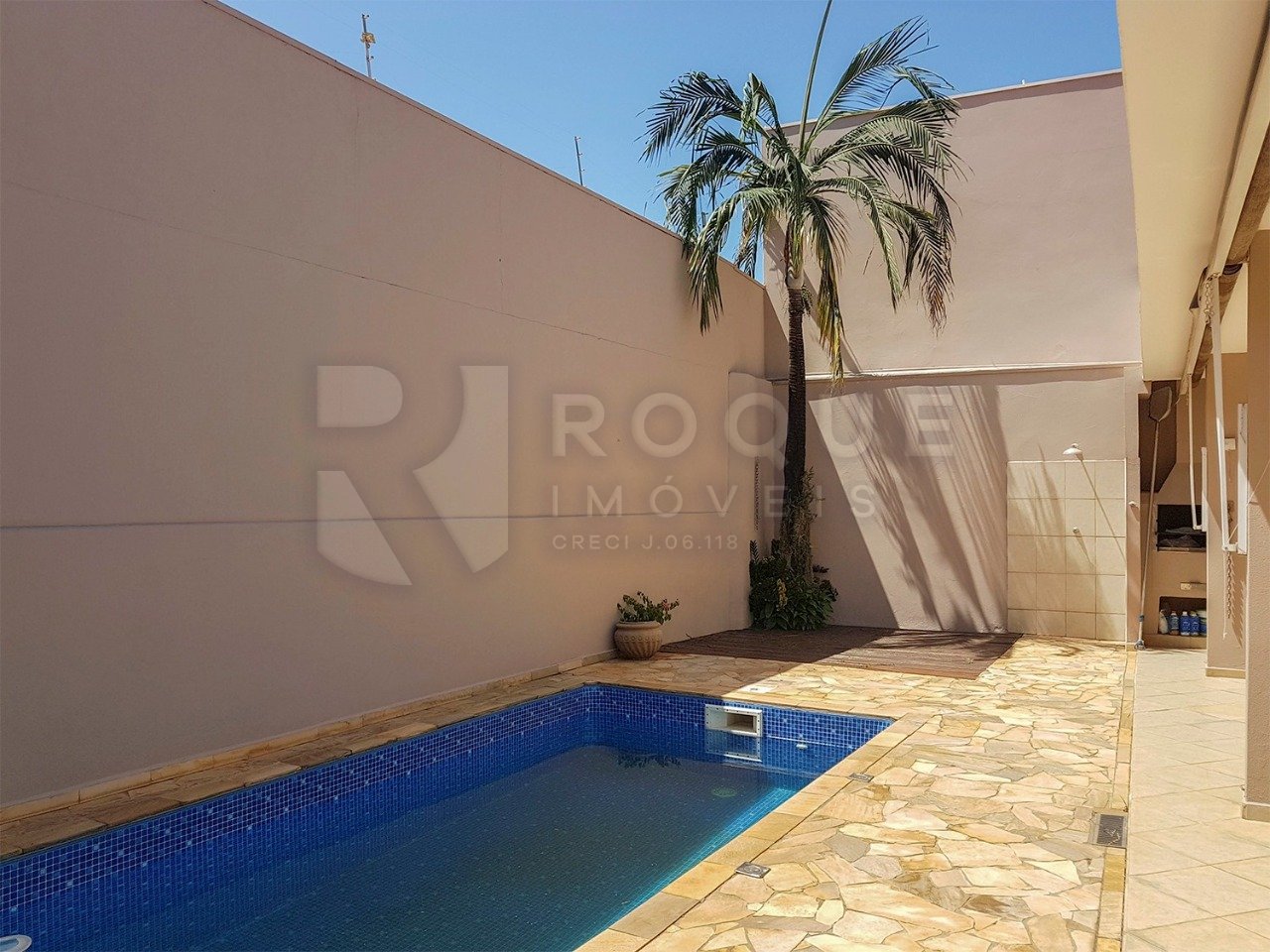 Casa em condomínio à venda no bairro Jardim Terras de Santa Elisa: 