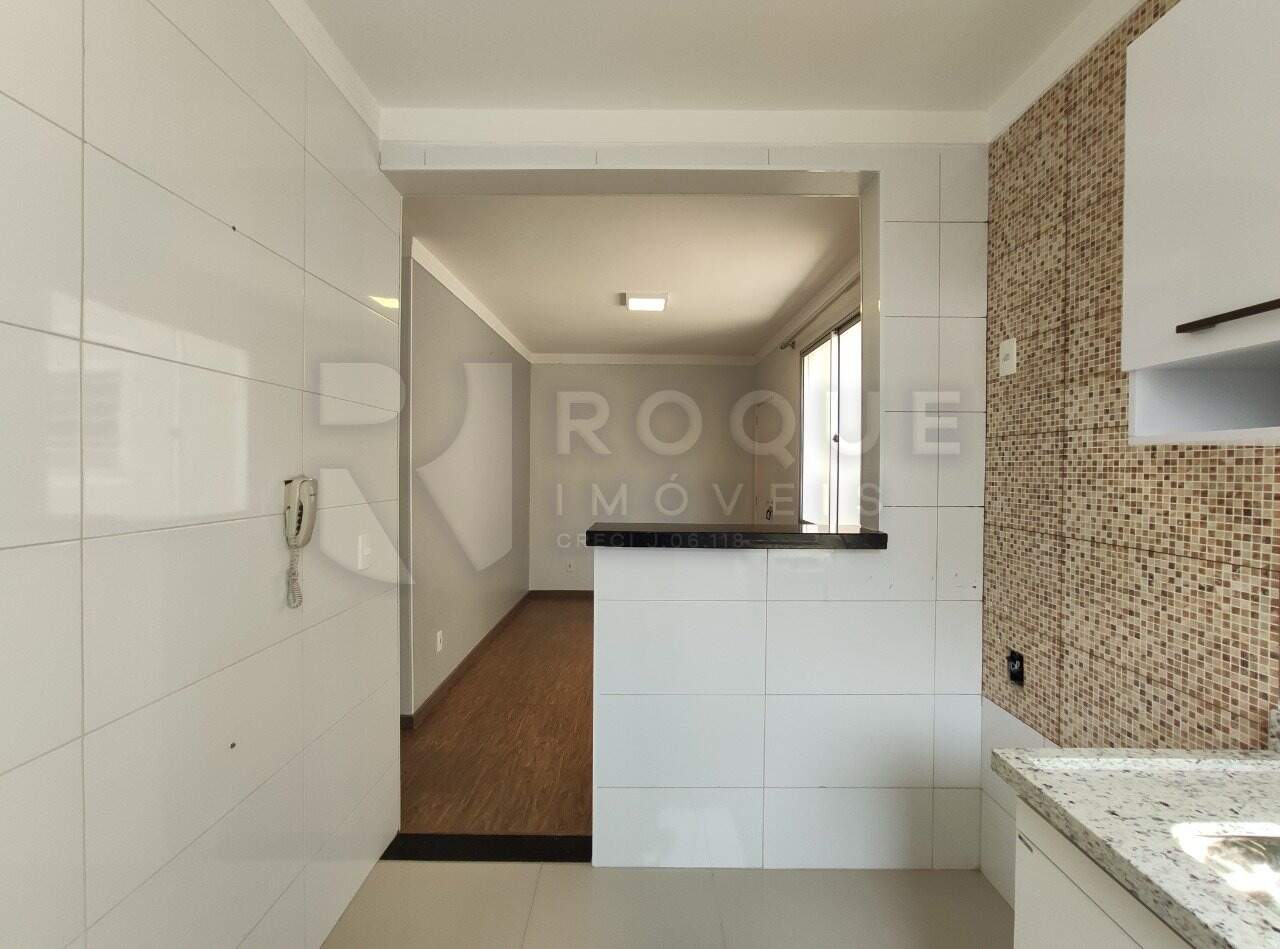 Apartamento à venda no bairro Jardim do Lago: Cozinha 