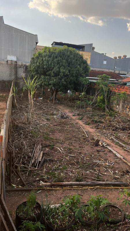 Terreno à venda no bairro Jardim Nova Limeira: 