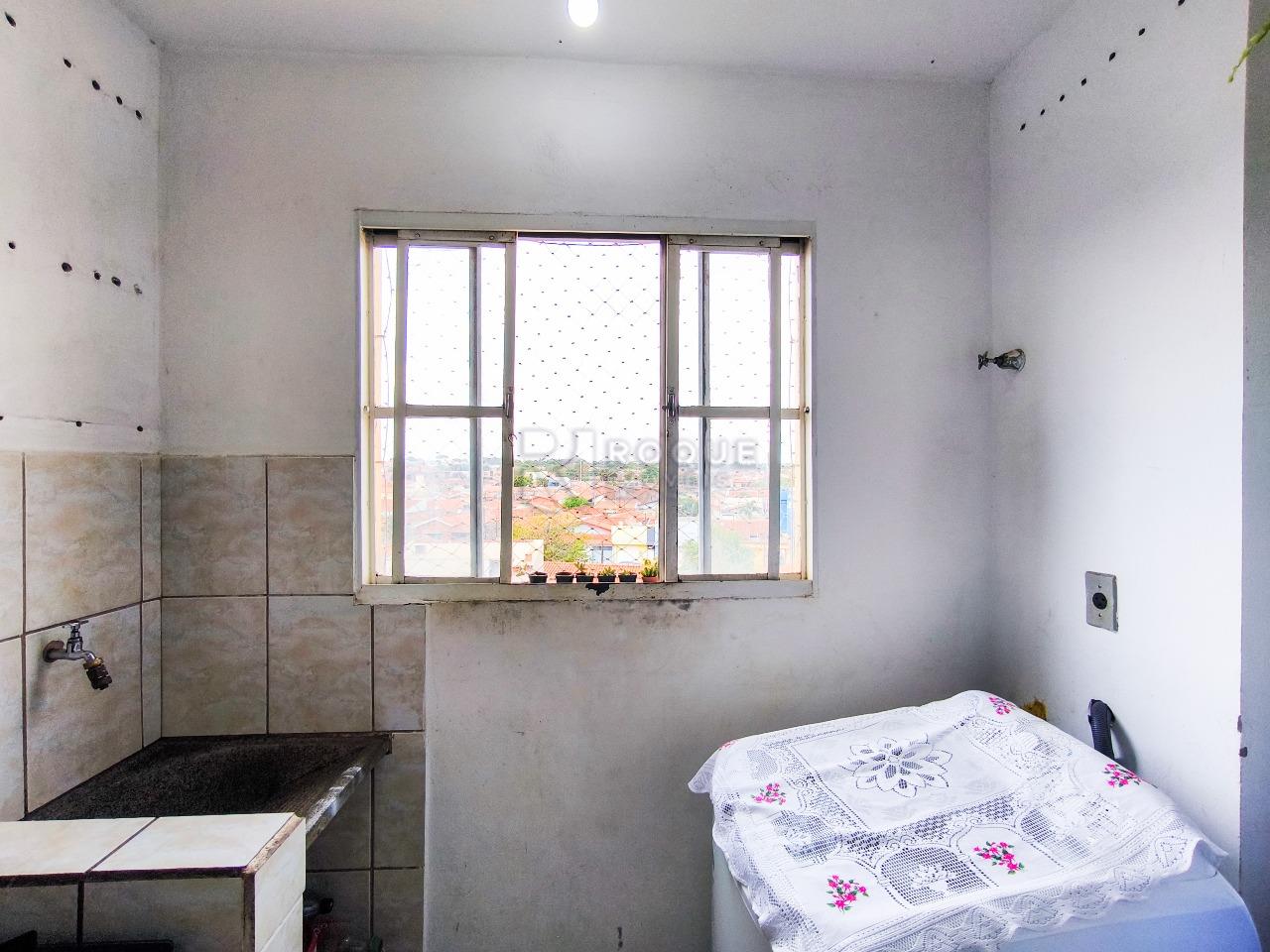 Apartamento à venda no bairro Parque Residencial Abílio Pedro: LAVANDERIA