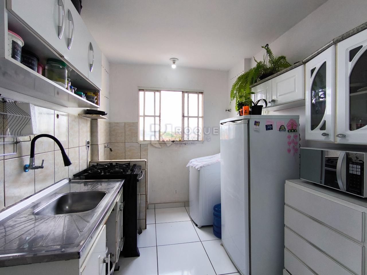 Apartamento à venda no bairro Parque Residencial Abílio Pedro: COZINHA
