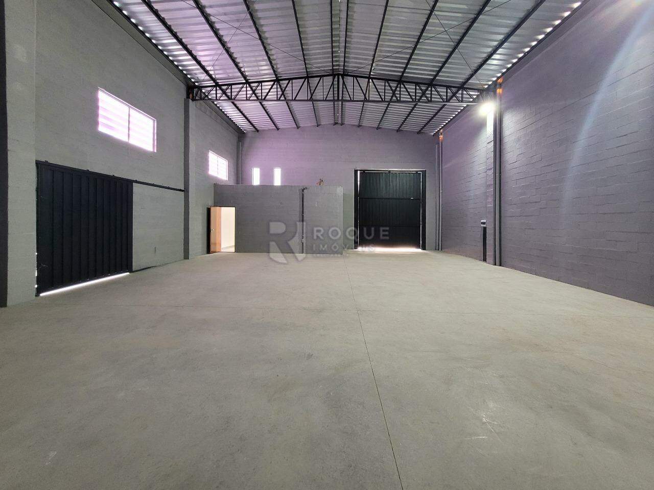 Barracão/Galpão para aluguel no bairro Jardim Porto Real II: GALPÃO 